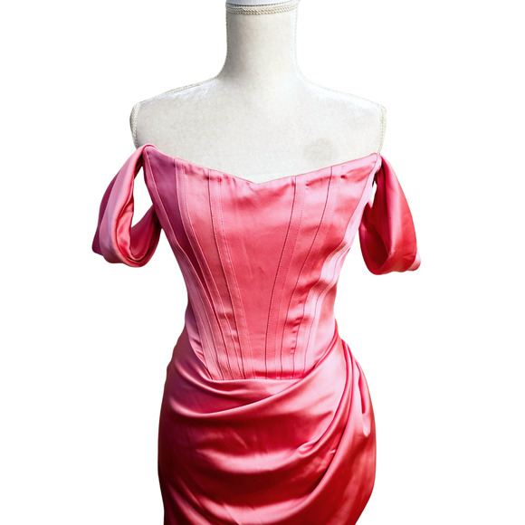 NWT Gigii's Jasmin Corset Off Shoulder Satin Dress Hot Pink $860 Small - Picture 4 of 11